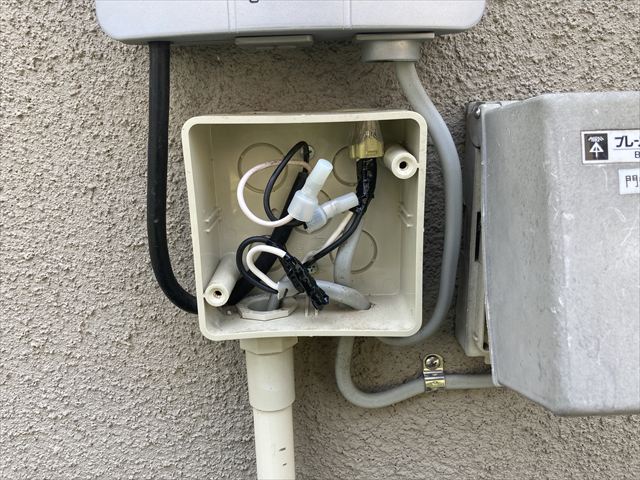 家庭用門灯交換+電源切替工事