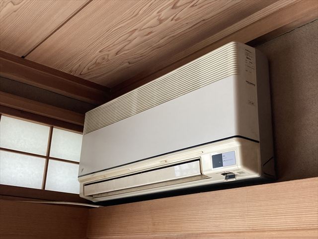 家庭用エアコン交換+専用回路設置工事