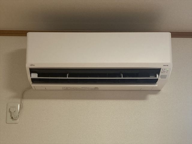 家庭用エアコン3台・アンテナ設置工事