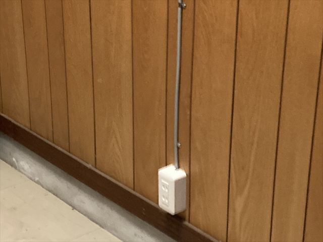 家庭用スイッチ+コンセント増設工事