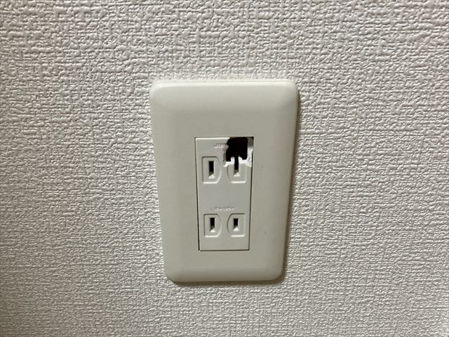 茨城県つくばみらい市 家庭用コンセント交換工事