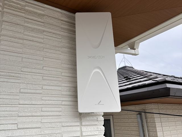 家庭用平面アンテナ設置工事