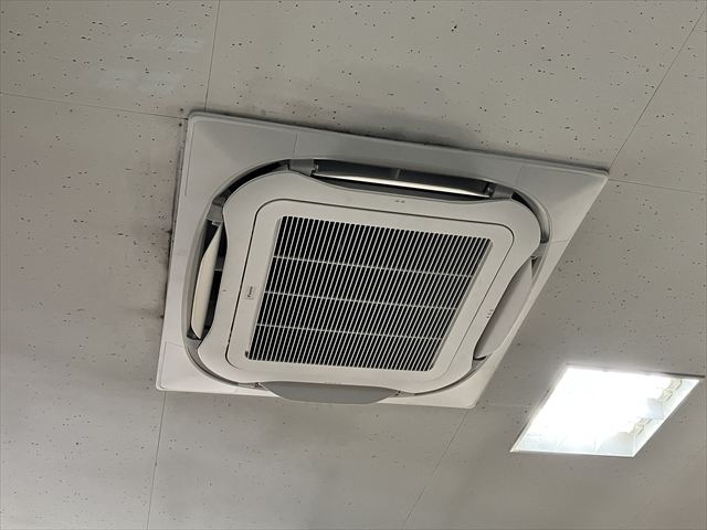 茨城県守谷市 業務用エアコン(パッケージエアコン)工事