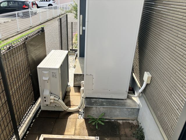 茨城県つくばみらい市 家庭用ヒートポンプ移設工事