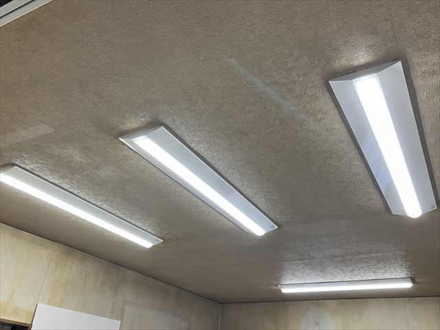 家庭用動力新設、LED化、アース付コンセント交換工事