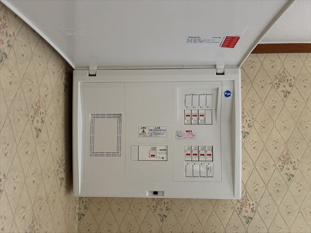 千葉県柏市 家庭用単三切替、分電盤交換、コンセント増設工事