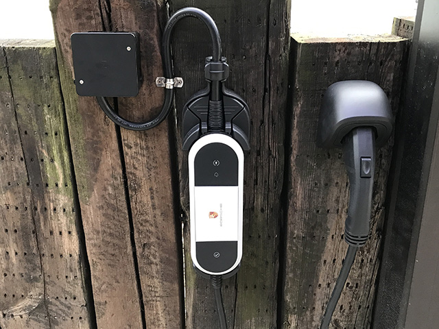 輸入車用充電設備(TESLA / AUDI / BENZ 等)
