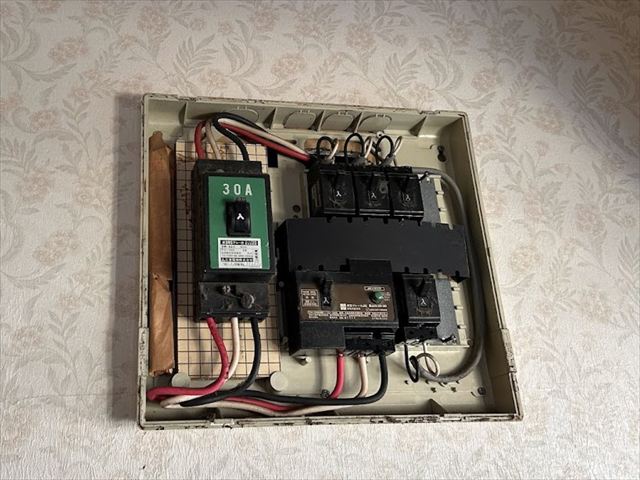 茨城県龍ケ崎市 家庭用分電盤交換工事