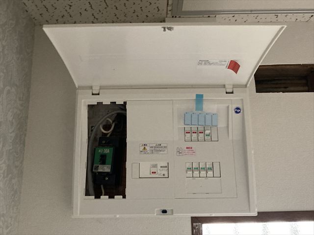 茨城県牛久市 家庭用単三切替工事