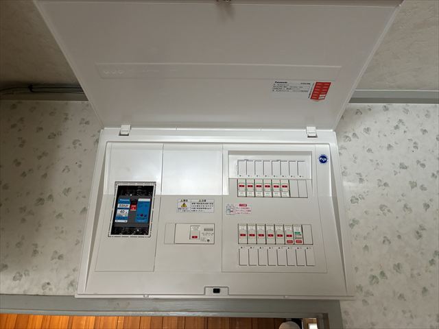 千葉県我孫子市 家庭用IHクッキングヒーター交換・コンセント増設工事